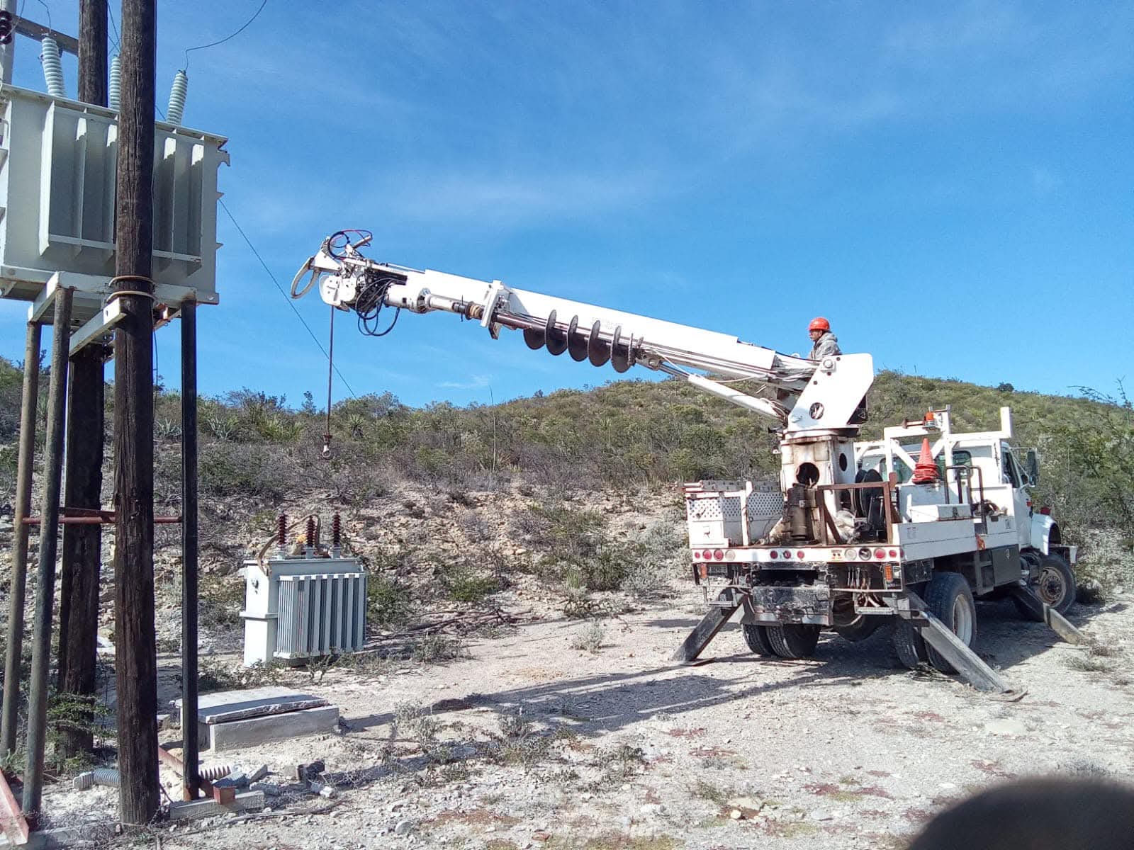 Deja apagón sin agua a tres municipios