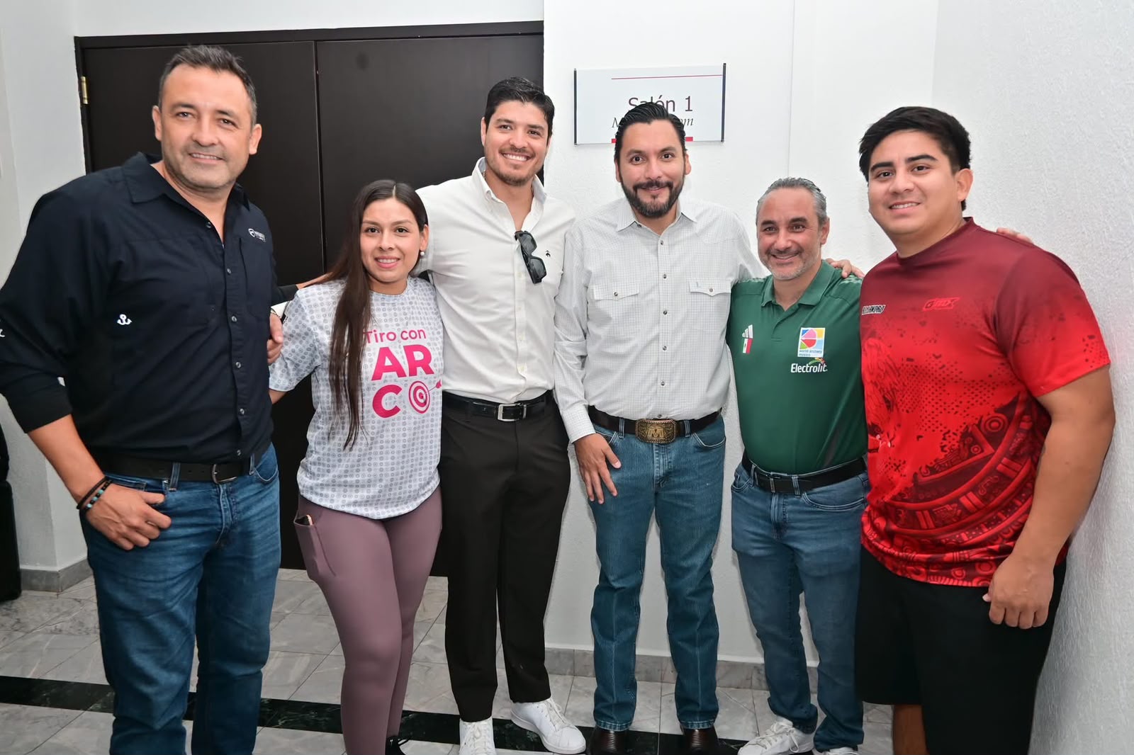 Da bienvenida Carlos Villarreal a entrenadores de tiro con arco