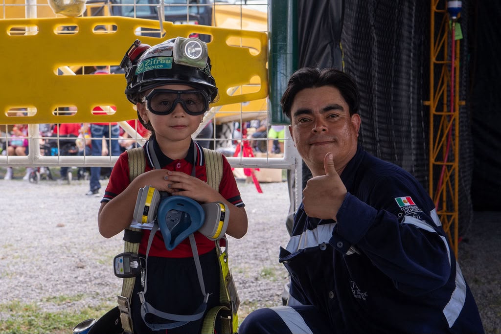 Múzquiz presente en la 3er Feria de Seguridad de Minera La Encantada