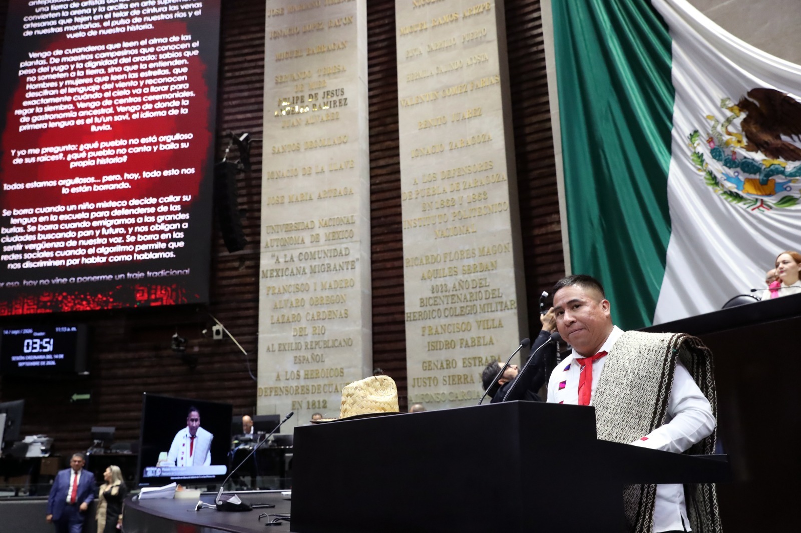 Propone hablante de lengua tuun savi/mixteca alta proteger la sabiduría del pasado mediante la tecnología