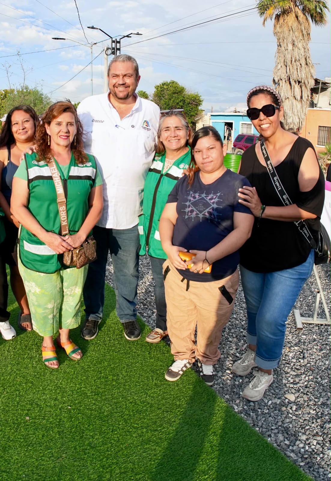 Disfrutan vecinos renovación de Plaza Huanusco, en Ramos