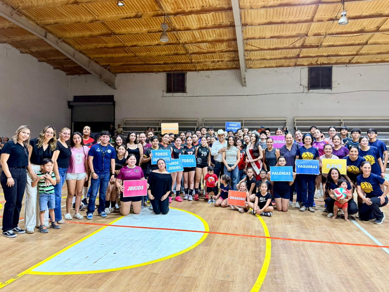 Arranca temporada de liga de voleibol