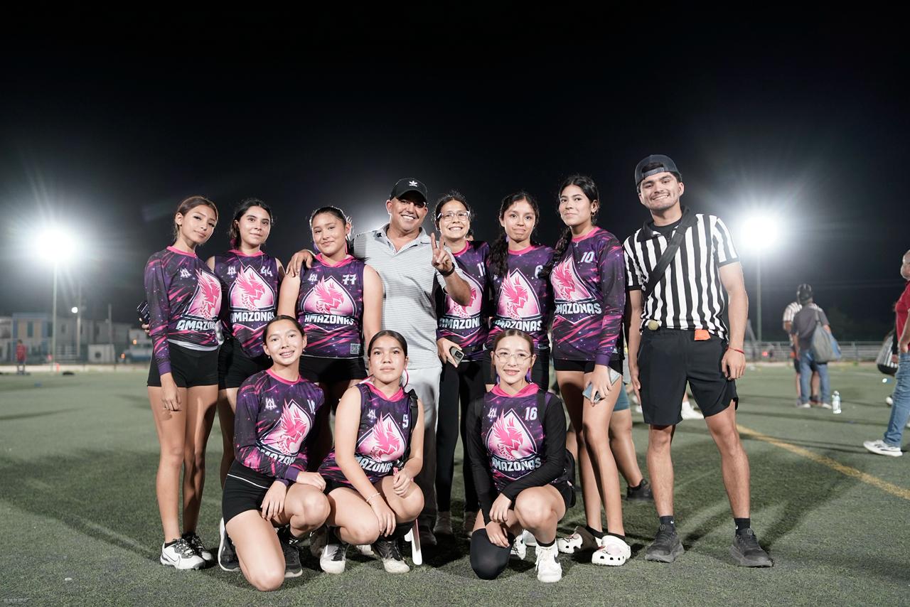 Inaugura Chano Díaz la temporada de Flag League