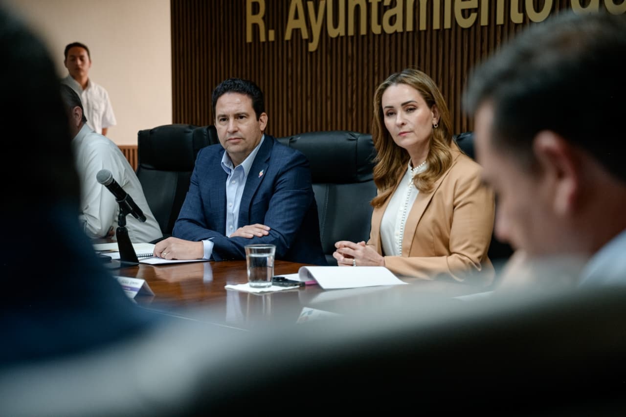 Seguimos trabajando: Javier Díaz y Luly López