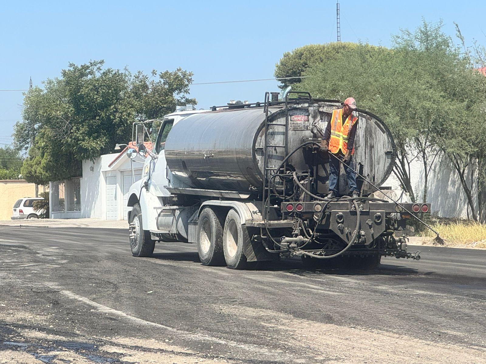 Pavimenta Estado las calles en Rosita