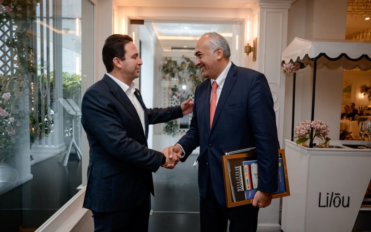 Se reúne Javier Díaz con directivo del Banco de Desarrollo de América del Norte