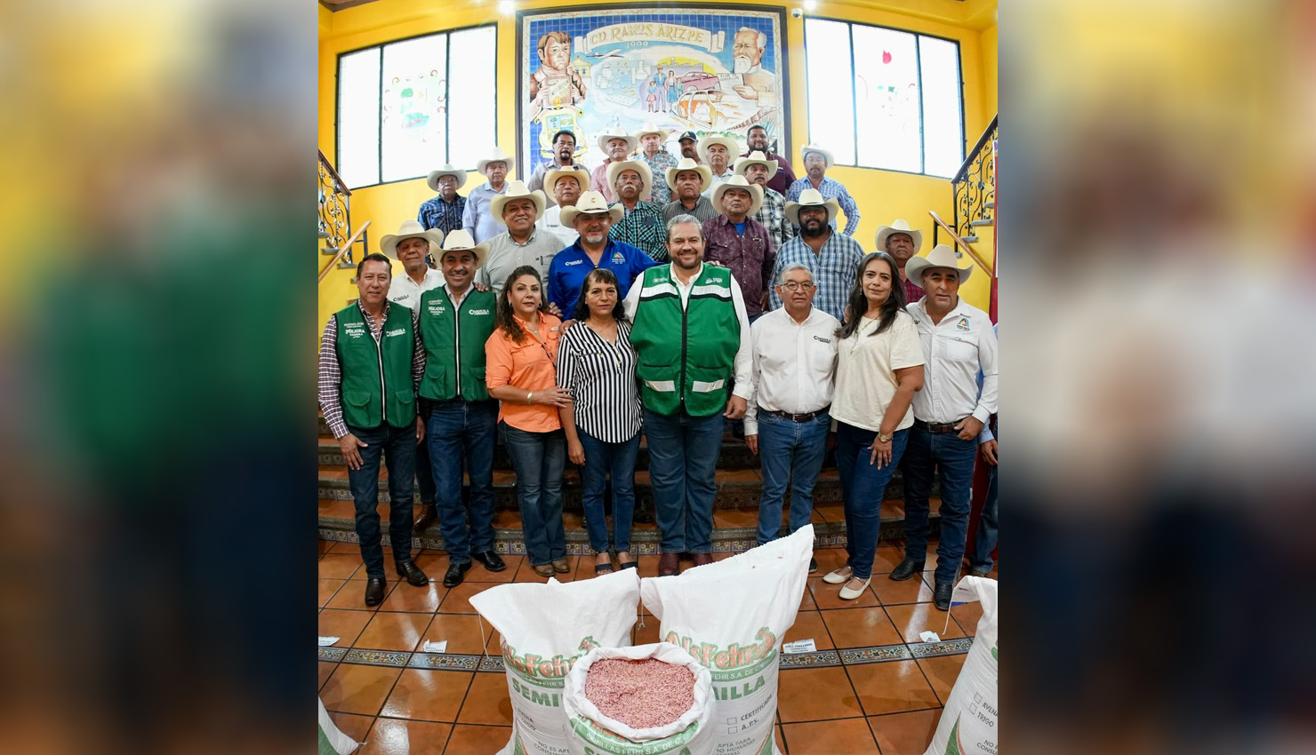 Impulsa Tomás Gutiérrez producción del campo con semilla de avena