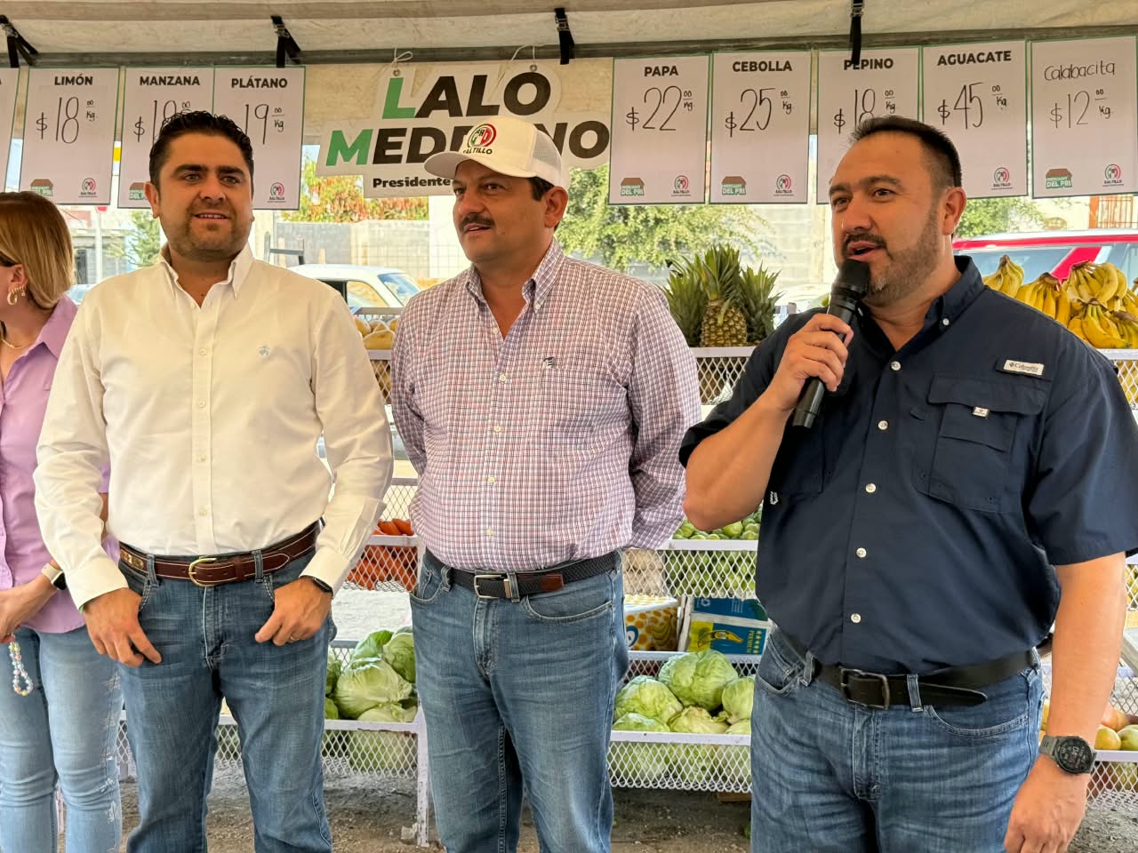 Lleva PRI Saltillo Mercadito a familias de la colonia Andalucía