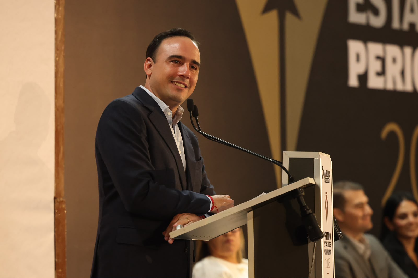 EN COAHUILA LOS PERIODISTAS EJERCEN SU PROFESIÓN CON SEGURIDAD Y LIBERTAD: MANOLO