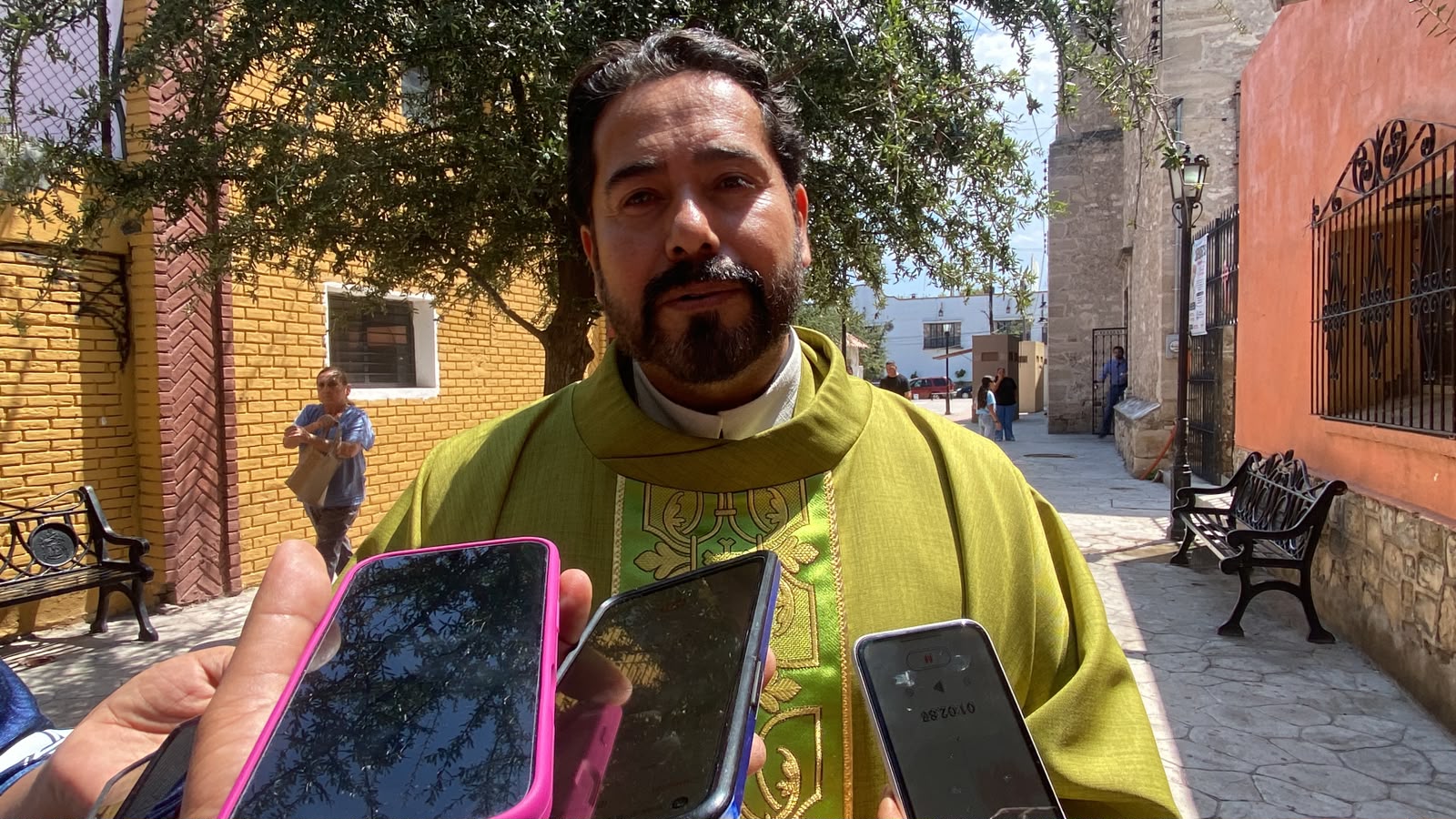 Llama Iglesia a padres a ser centinelas de sus hijos