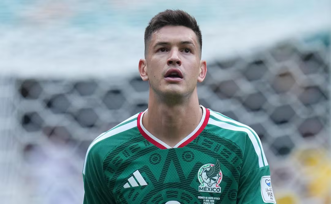 César Montes será baja de la Selección Mexicana por desgarro; mañana regresa a Rusia