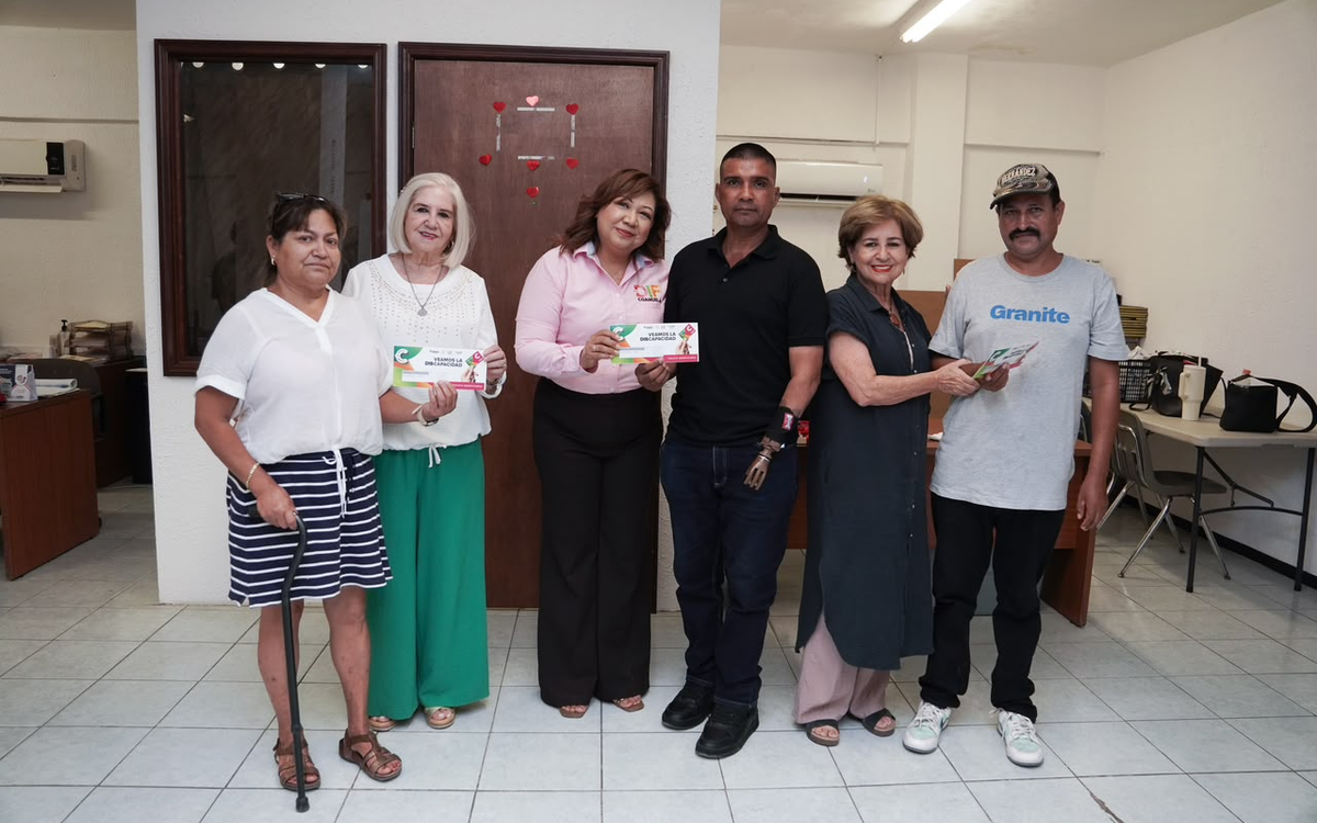 ENTREGA DIF SABINAS BECAS DEL PROGRAMA ESTATAL DE INCLUSIÓN PARA PERSONAS CON DISCAPACIDAD