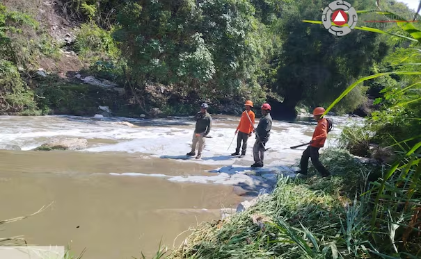 Localizan cu3rpo de joven motociclista arrastrado por la corriente en Chiapas; fue hallado en el Cañón del sumidero