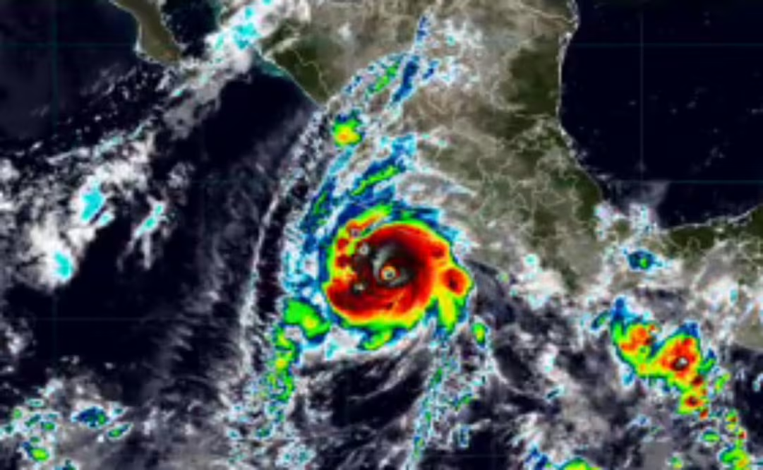 Huracán Polo se intensifica nuevamente a categoría 5; sigue en vivo su desplazamiento