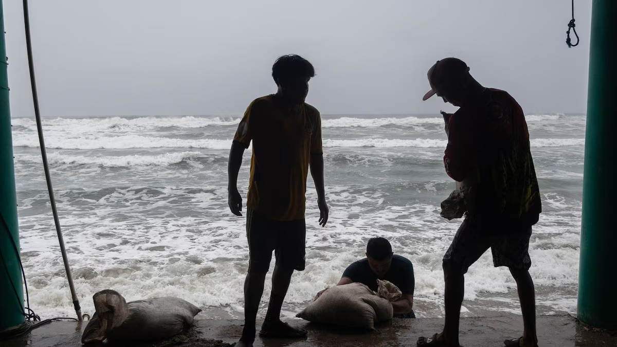 Huracán ‘Odalys’ se intensifica a categoría 4 en el Pacífico: ¿Su trayectoria afectará a México?