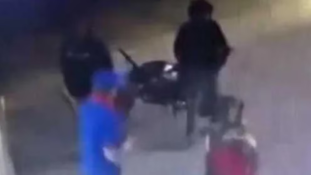 Roban gasolinera en Alfajayucan, Hidalgo: cuatro sujetos arm4dos se llevan hasta la terminal bancaria