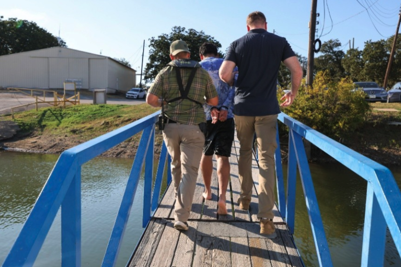 ICE arrestó a 121 personas en operativo de verano en Texas