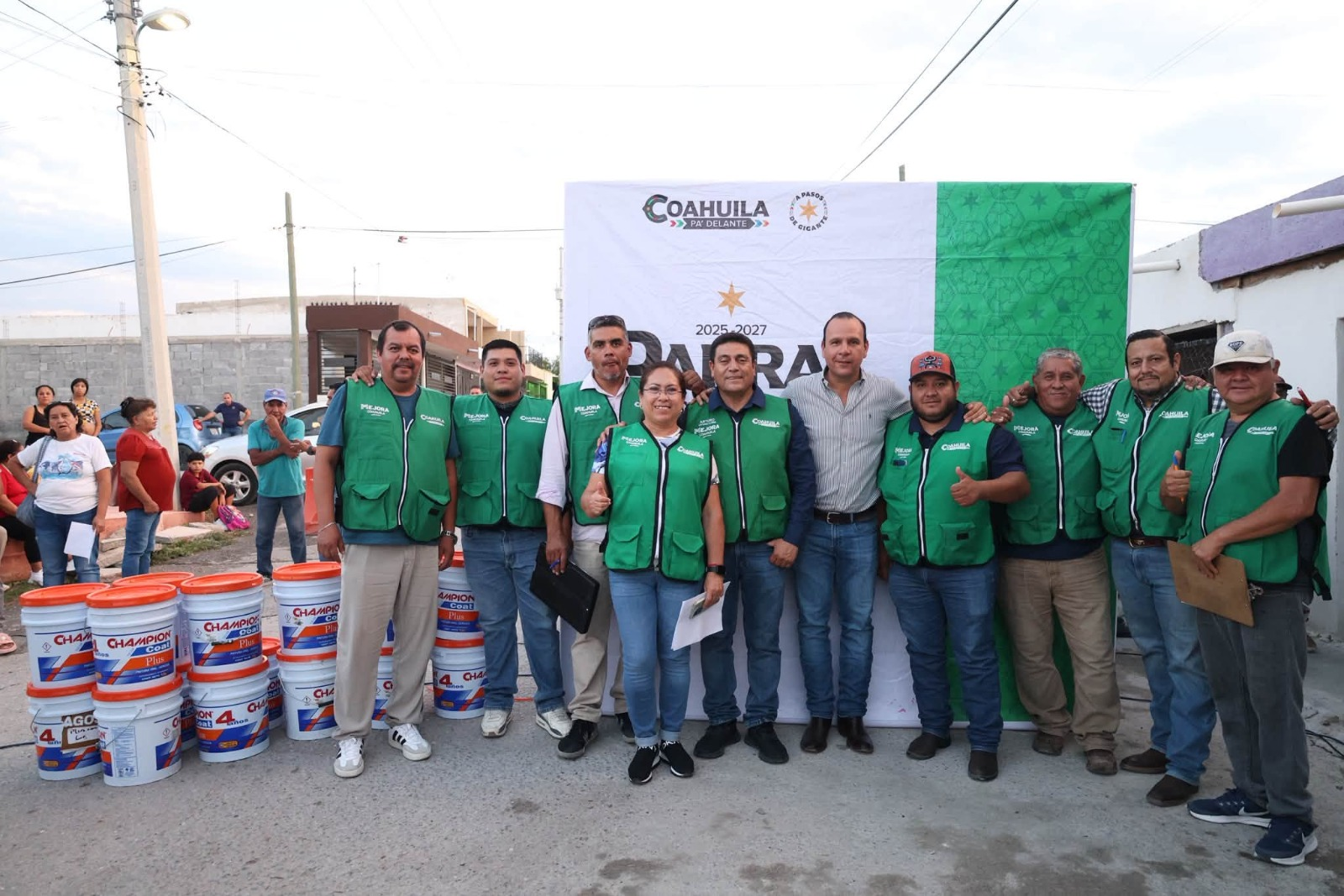 Transforman Quintas del Valle con “Pinta tu Fachada” y rehabilitación de parque