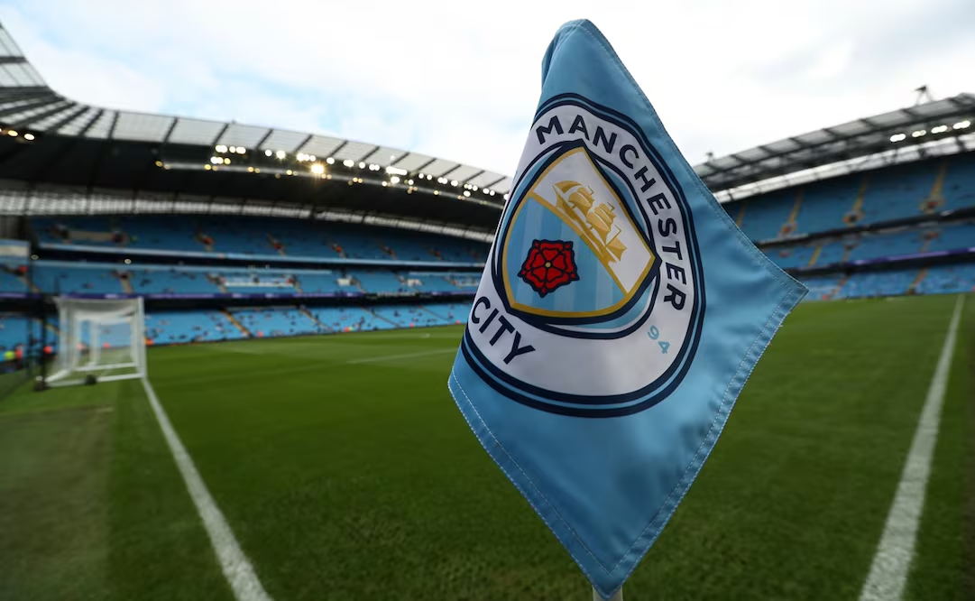 Manchester City fue oficialmente declarado «culpable» de graves infracciones financieras