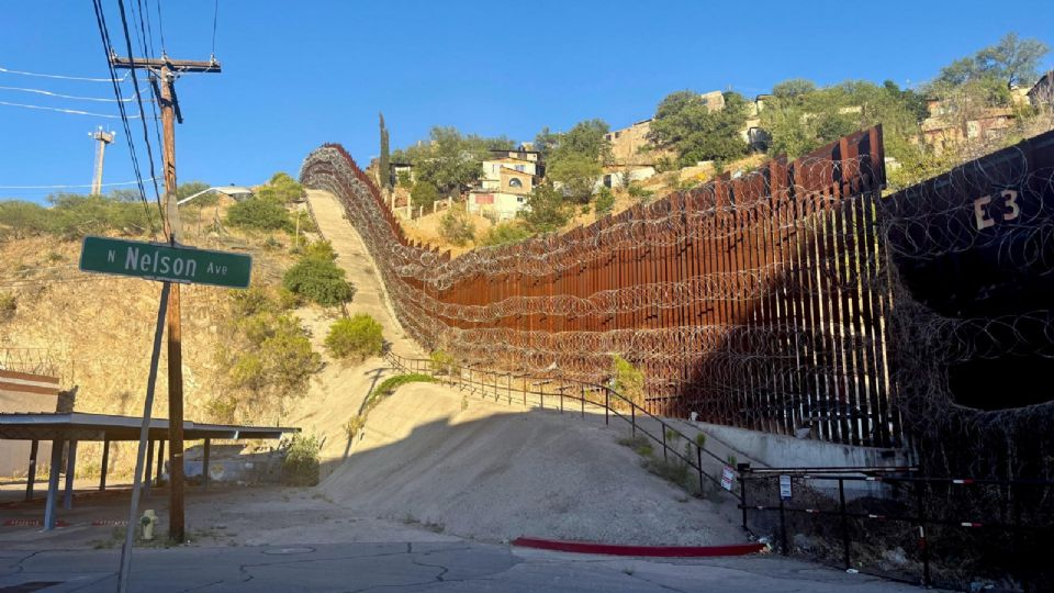 EU restringe acceso a terrenos de Arizona hasta 2029 por la construcción del muro fronterizo con México