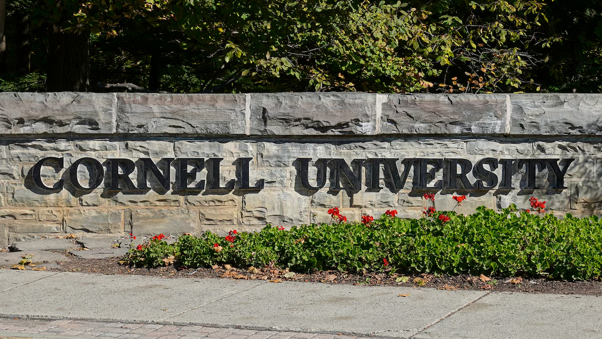 Universidad de Cornell: Investigan presunta vi0lación grupal por parte de alumnos contra una estudiante