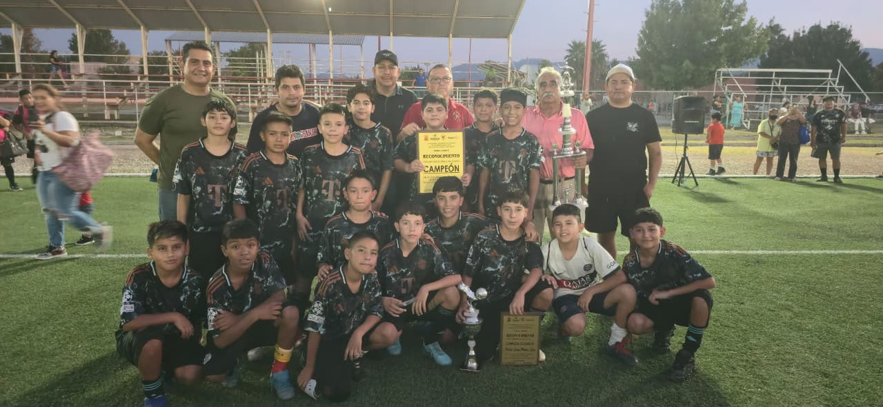 CONCLUYEN CON ÉXITO LOS TORNEOS DE FÚTBOL PRE-JUVENIL E INFANTIL MAYOR EN MÚZQUIZ