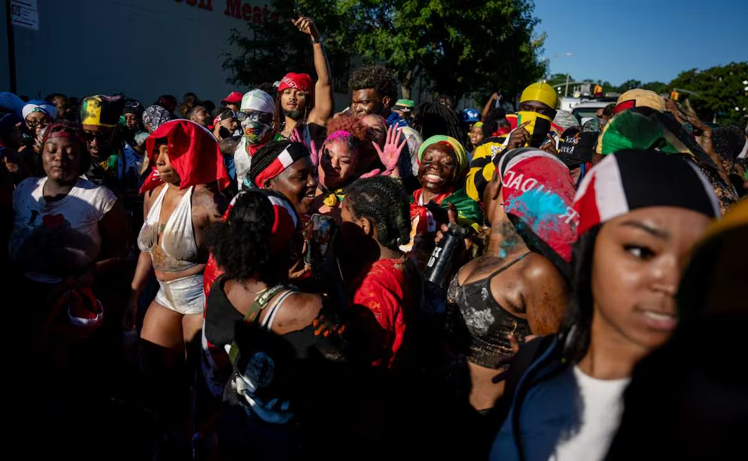 Reportan tres personas apuñalad4s en Nueva York; ocurrió antes del Carnival Parade