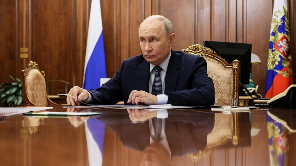 Rusia no descarta reanudar el diálogo de paz con Ucrania tras visita de enviados de EU