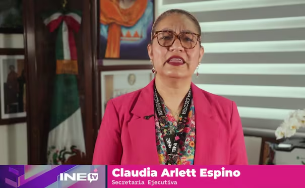 Renuncia Claudia Arlett Espino, secretaria Ejecutiva del INE; instituto convoca a junta general