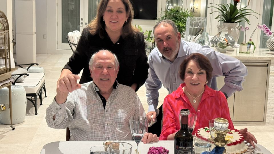 Hallan los cu3rpos de cuatro miembros de una familia que desapareció durante vuelo en las Bahamas