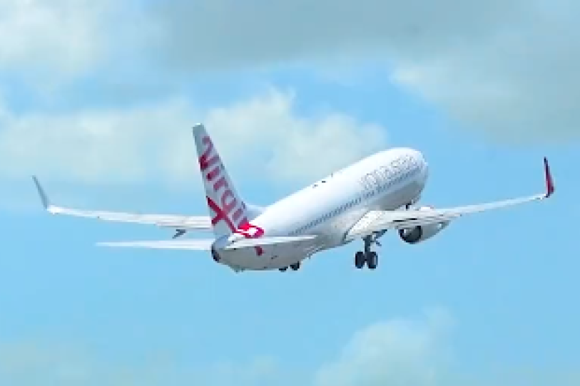 Sujetos son amarrados en pleno vuelo a Qatar tras am3nazar a la tripulación con llevar un 4rma