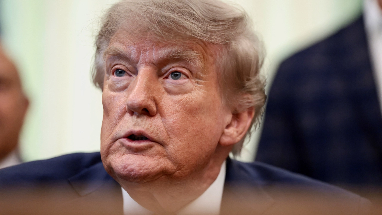 «No va a suceder»: Trump rechaza regular el desarrollo de la inteligencia artificial tras advertencia de Anthropic, OpenAI y xAI