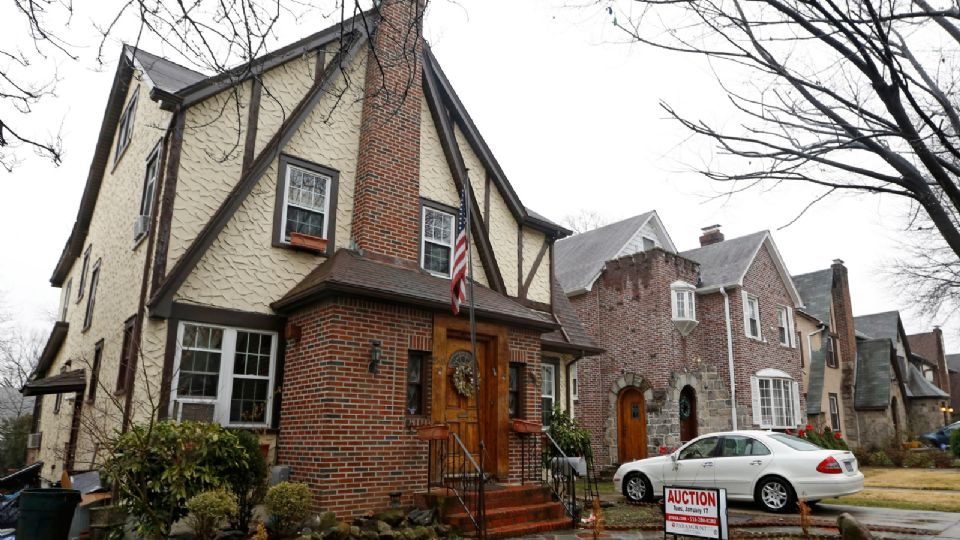 Se vende por casi 2 millones de dólares la casa donde creció Donald Trump en Nueva York