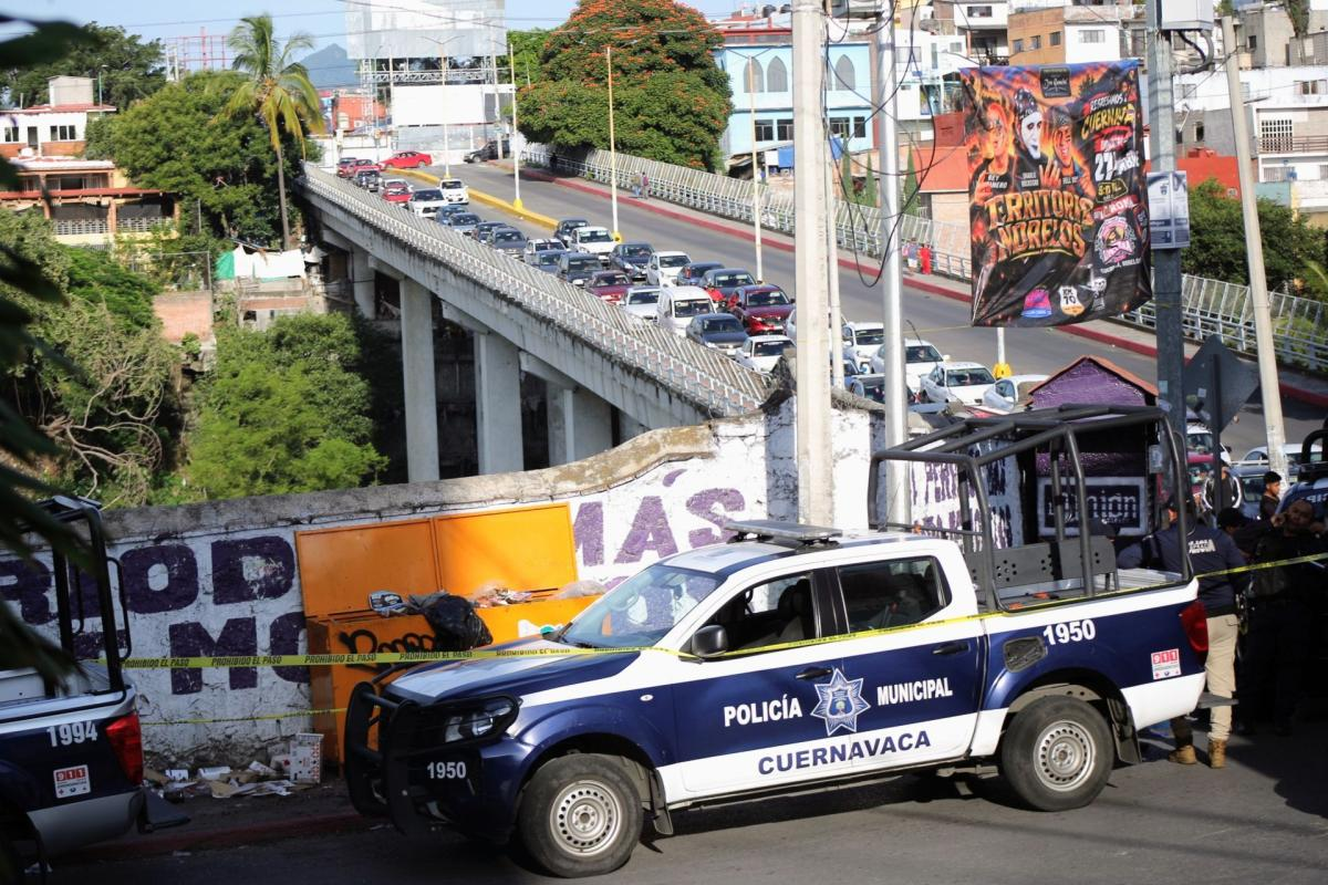 Hallan c4beza hum4na en un recipiente junto al Puente 2000 en Cuernavaca