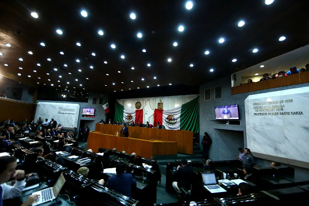 Alcaldes y diputados van contra Permiso Turístico para automovilistas foráneos en Nuevo León