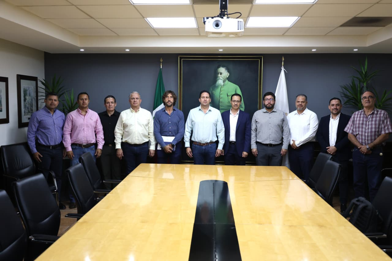 Acuerdan Javier Díaz, CFE y Agsal coordinación para garantizar servicio del agua