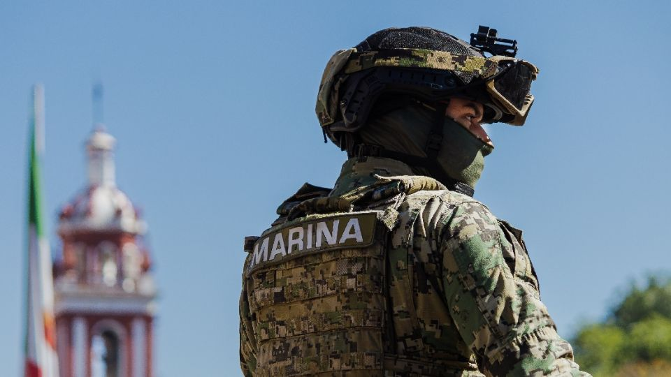 Recuperan torpedo inerte frente a las costas de Ensenada, Baja California