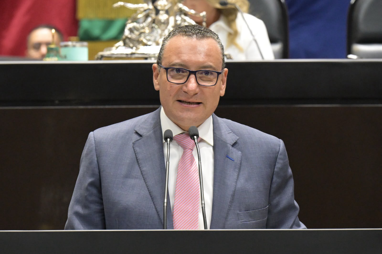 Proponen aumentar las penas a quien cometa fraude a una persona adulta mayor a través de medios electrónicos