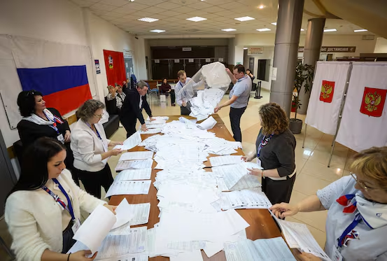 Partido de Putin se perfila como ganador de elecciones legislativas; estuvieron marcadas por ataque ucraniano