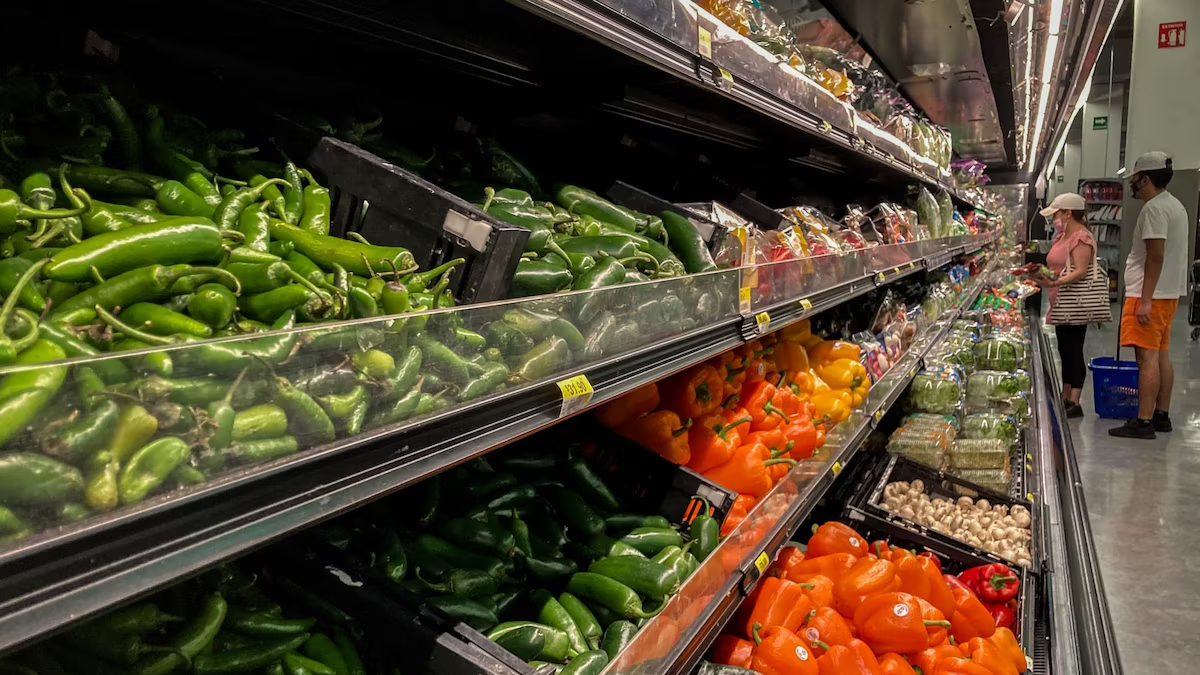 Canasta básica sube a 13.34 pesos: ¿Qué alimentos aumentaron su precio?