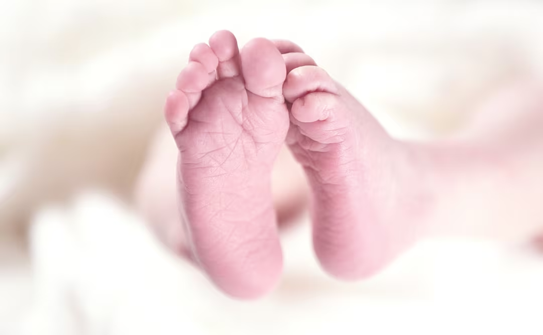 Tras fallecimiento de 5 recién nacidos, revisan expedientes y protocolos en hospital de Durango; autoridades se reúnen con las familias de las víctimas