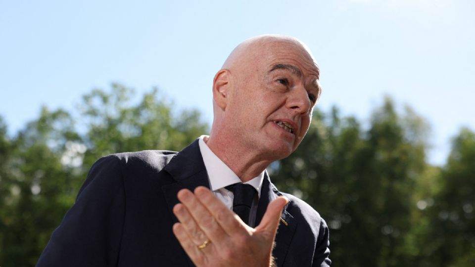Infantino se muestra dispuesto a una revisión independiente de la FIFA tras críticas por su proyecto fallido de vender el Mundial