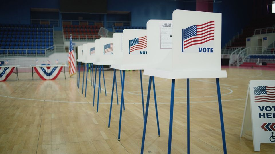 EU va contra el voto de no ciudadanos previo a elecciones de noviembre; van 160 migrantes detenidos