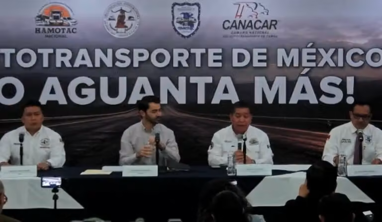Anuncian transportistas paro nacional por violencia