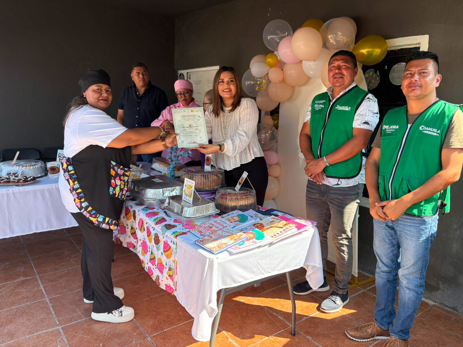 Concluyen curso de pastelería en Castaños