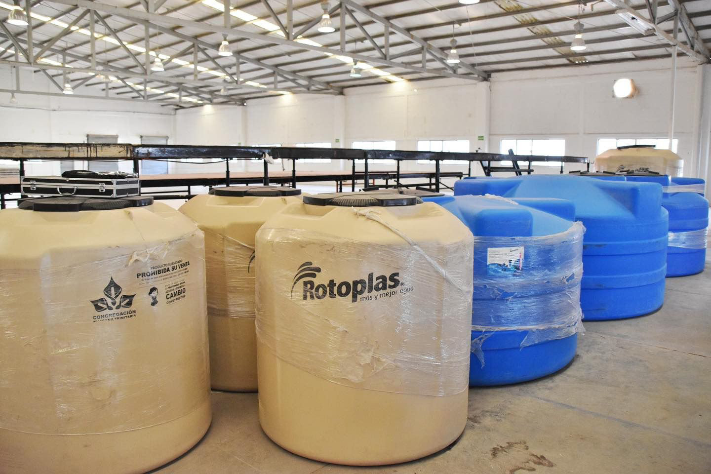 Ofrece Ciénegas tinacos y cemento a bajo costo