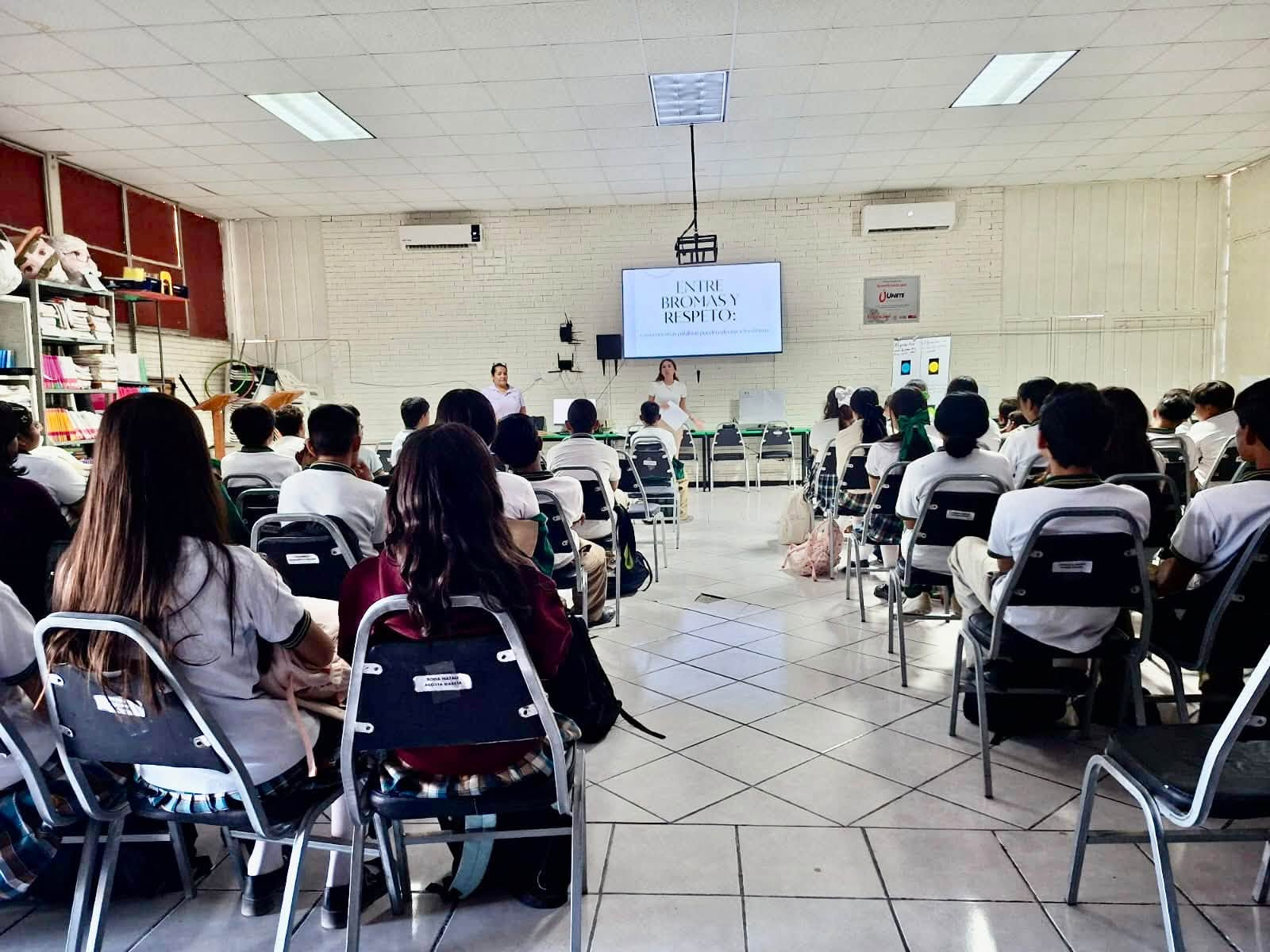 Buscan frenar el acoso Charlas en secundarias