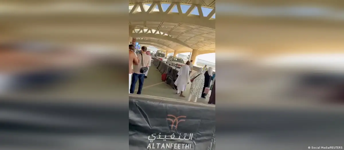 Deja 12 muertos ataque en aeropuerto en Riad