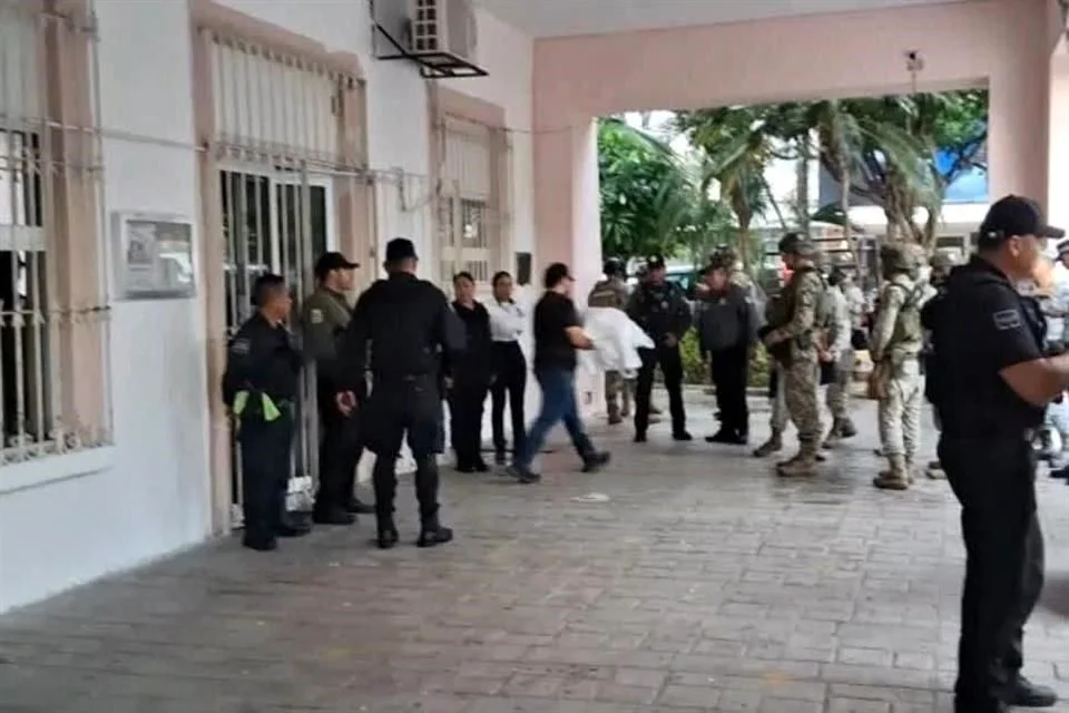 Dejan cabeza humana en alcaldía de Mazatlán