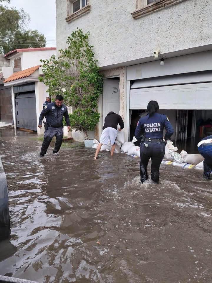 Mantienen la PAR y estatales apoyo a población por lluvias